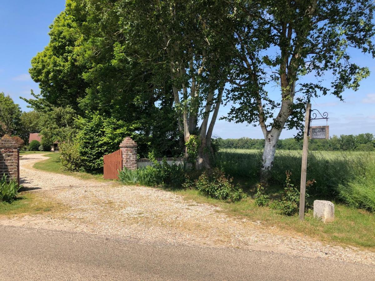 La Petite Saugere Villa Bosguerard-de-Marcouville Bagian luar foto